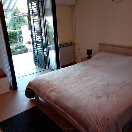 Apartment Azzurro Ičići Buitenkant foto